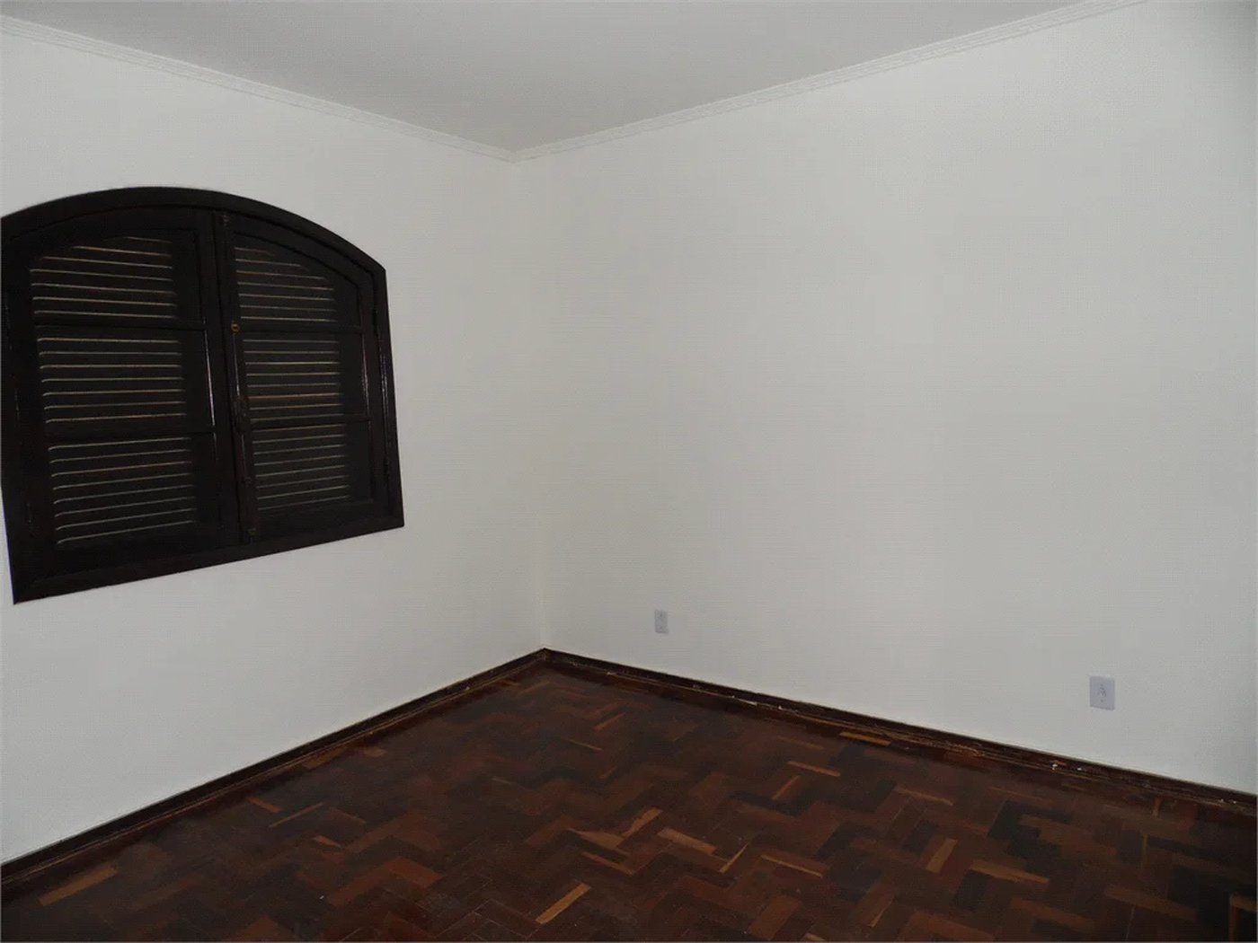 Casa à venda com 5 quartos, sendo 3 suítes, em Vila São Francisco, São Paulo, SP