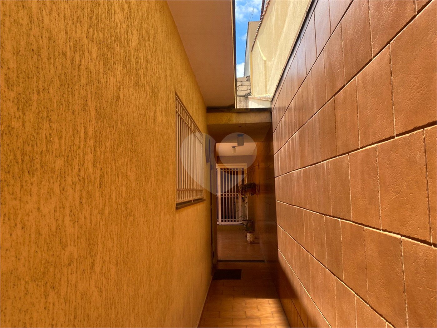 Casa à venda com 2 quartos, sendo 1 suíte, em Vila Rosália, Guarulhos, SP