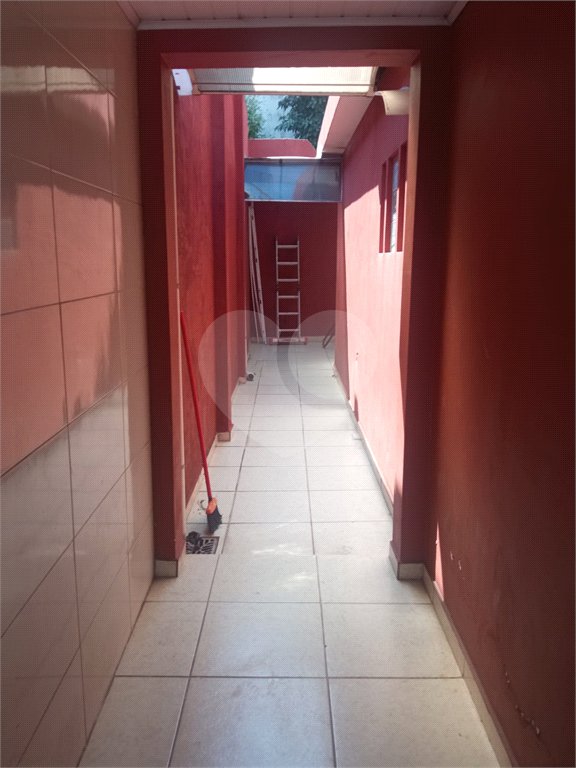 Casa com 60m², 2 dormitórios, 2 vagas, à venda na Vila Fachini