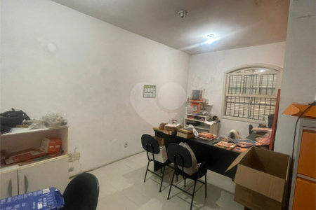 Casa Térrea à venda com 4 quartos em Vila Oliveira, Mogi das Cruzes, SP