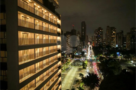 Apartamento para alugar com 1 quarto em Santo Amaro, São Paulo, SP