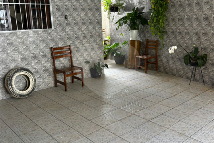 Sobrado à venda com 4 quartos em Tremembé, São Paulo, SP