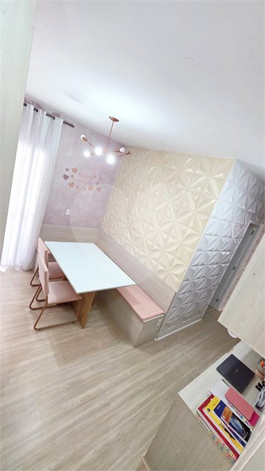 Apartamento à venda com 3 quartos, sendo 1 suíte, em Cézar de Souza, Mogi das Cruzes, SP