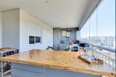 Apartamento à venda com 2 quartos, sendo 1 suíte, em Santo Amaro, São Paulo, SP