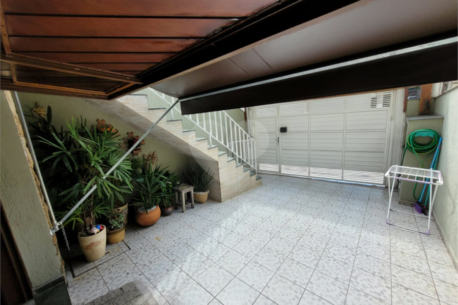 Sobrado à venda com 2 quartos em Vila Nivi, São Paulo, SP