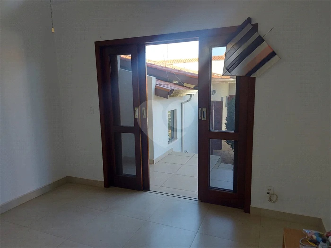 Casa à venda com 4 quartos, sendo 3 suítes, no Centro, Vinhedo, SP