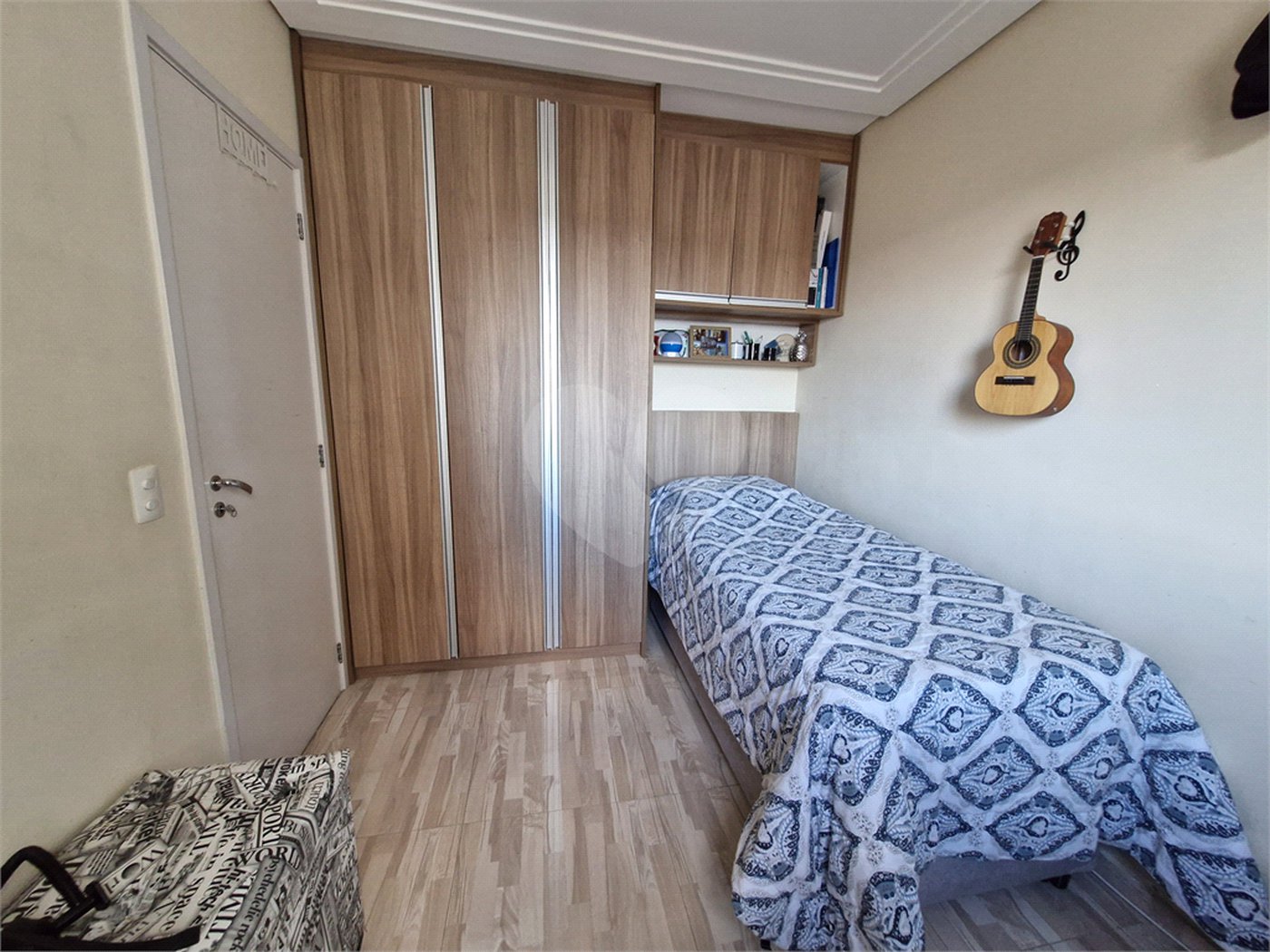 Apartamento à venda com 3 quartos, sendo 1 suíte,  em Vila Suissa, Mogi das Cruzes, SP