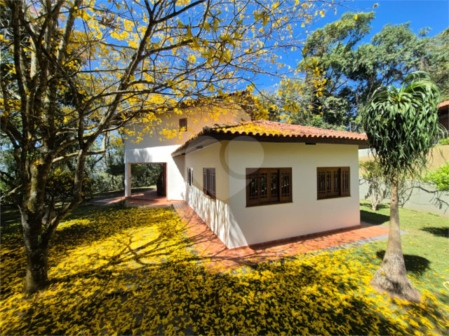 Casa à venda com 4 quartos, sendo 2 suítes,  no condomínio Alpes da Cantareira, Mairiporã - SP