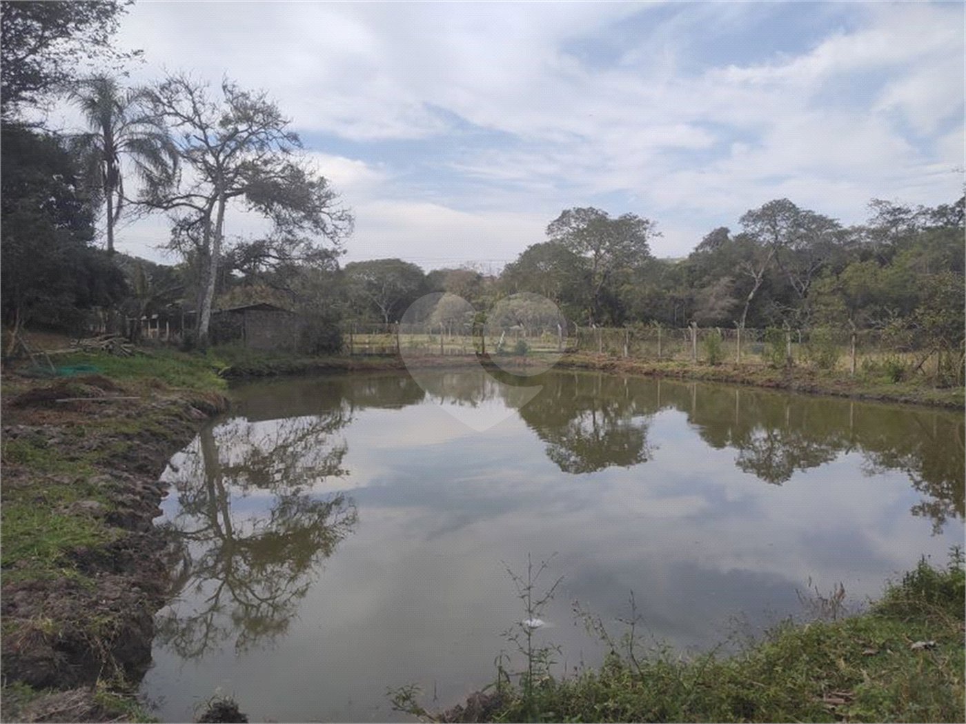Sítio à venda com 3 quartos, sendo 2 suítes,  em Cachoeira, Atibaia, SP