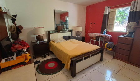 Chácara à venda com 7 quartos, sendo 1 suíte,  no Centro (mailasqui), São Roque, SP