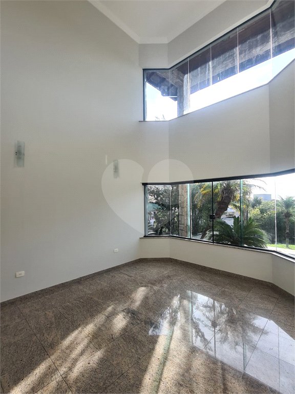 Casa à venda com 4 quartos, sendo 2 suítes, no condomínio Bosque de Grevilea, Vinhedo - SP
