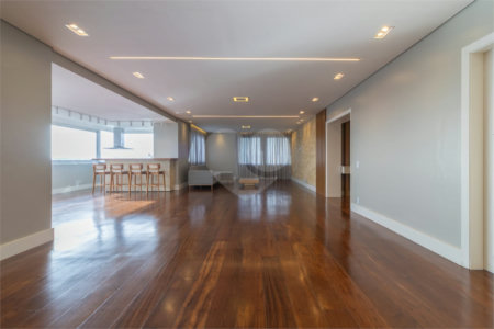 Apartamento à venda com 4 suítes em Vila Sofia, São Paulo, SP