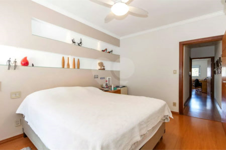 Casa de Vila à venda com 3 quartos, sendo 1 suíte, em Campo Belo, São Paulo, SP