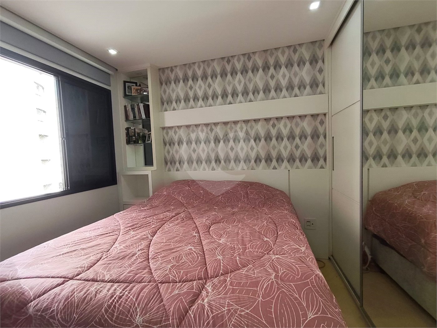 Apartamento à venda com 3 quartos, sendo 1 suíte,  em Vila Monumento, São Paulo, SP