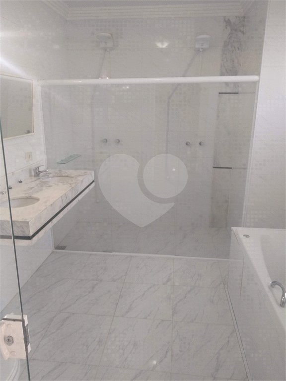 Casa à venda com 4 quartos, sendo 3 suítes, no condomínio Ibiti Royal Park, Sorocaba - SP