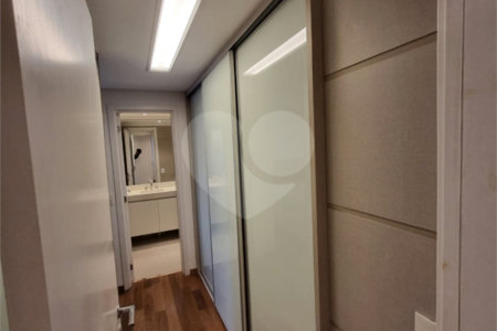 Apartamento à venda com 3 suítes em Santa Teresinha, São Paulo, SP