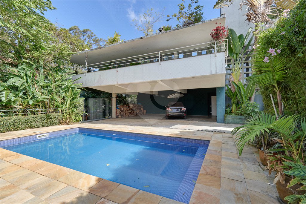Casa à venda com 3 quartos, sendo 1 suíte, em Guarapiranga, São Paulo, SP