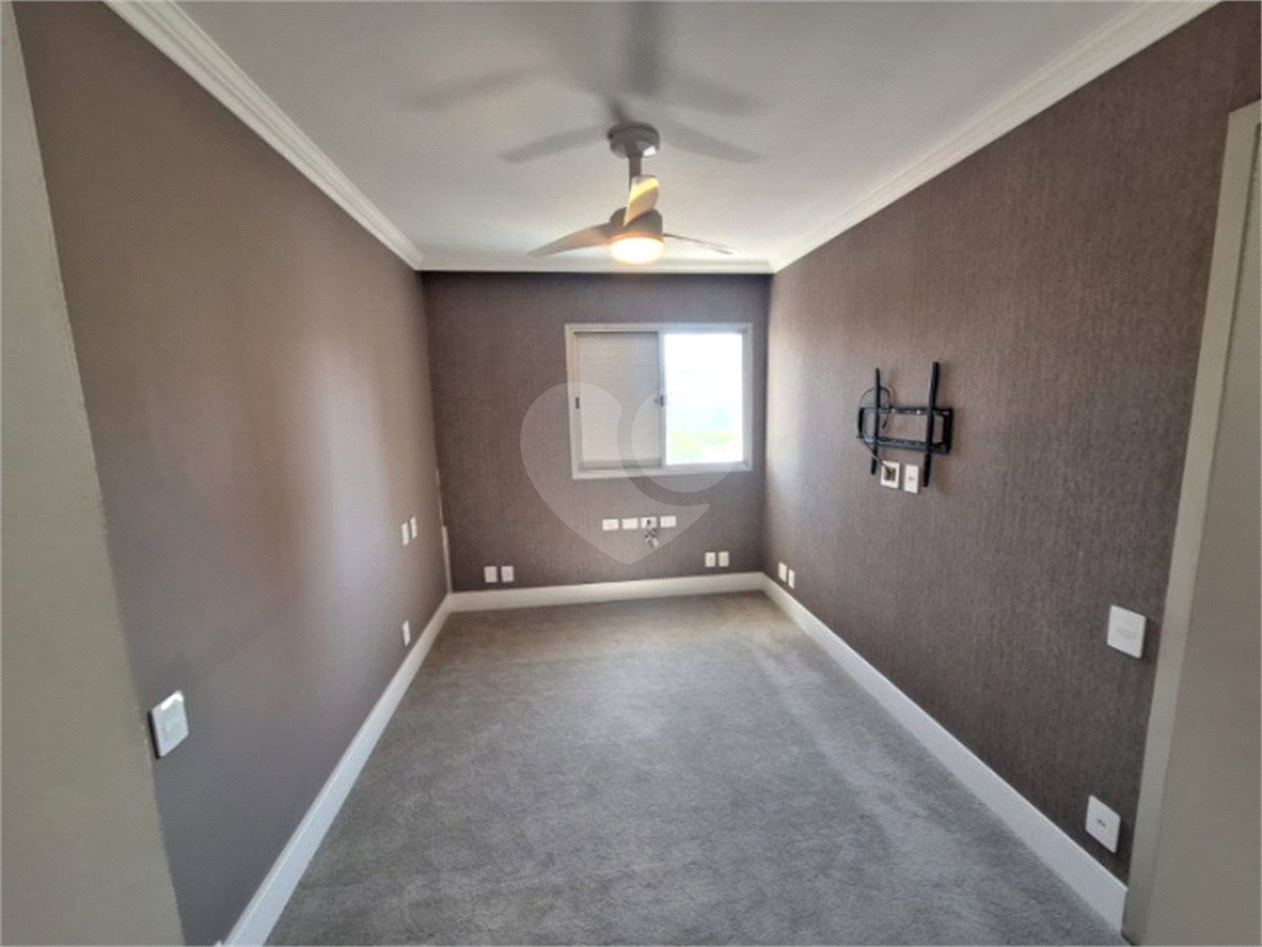 Apartamento à venda com 2 quartos, sendo 1 suíte,  em Indianópolis, São Paulo, SP