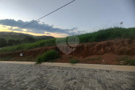 Terreno à venda no condomínio Paraíso da Montanha, Piracaia - SP