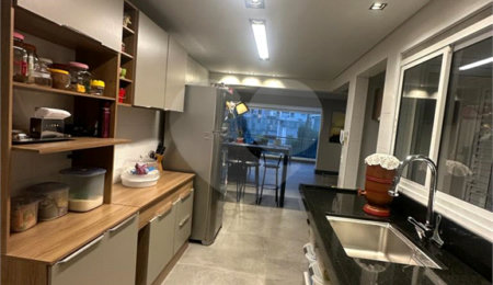 Apartamento à venda com 2 suítes em Jardim Caboré, São Paulo, SP
