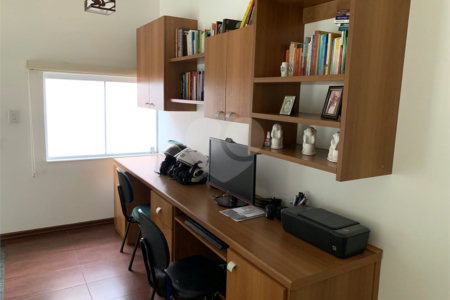 Casa à venda com 2 suítes em Condomínio Loteamento Quadra dos Príncipes, Atibaia, SP