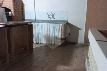 Sobrado à venda com 2 quartos em Jardim Santa Emília, São Paulo, SP