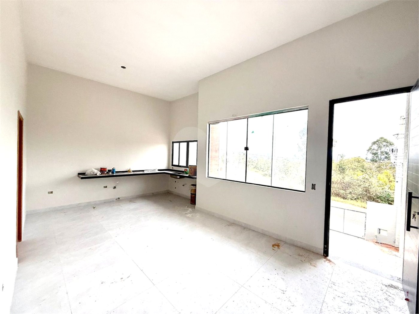 Casa à venda com 3 quartos, sendo 1 suíte,  em Loteamento Vale das Flores, Atibaia, SP