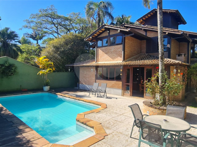 Casa à venda com 4 suítes em Serra da Cantareira, Mairiporã, SP