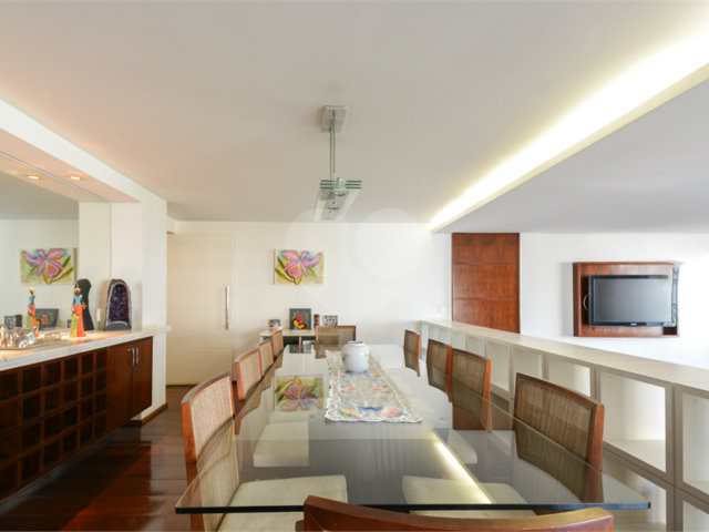 Apartamento à venda com 4 quartos, sendo 3 suítes,  em Jardim Paulista, São Paulo, SP