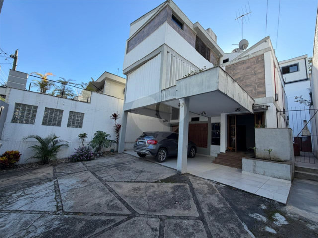 Casa à venda com 3 suítes em Jardim França, São Paulo, SP