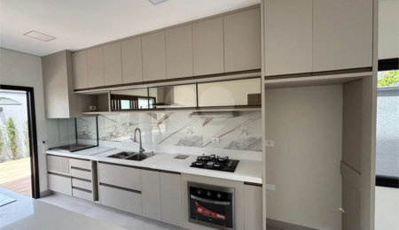Sobrado à venda com 4 suítes em Residencial Central Parque, Salto, SP