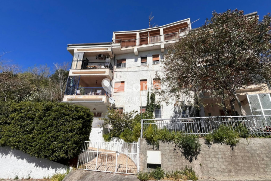Apartamento com 2 quartos à venda em San Lucido, Itália – Próximo à praia
