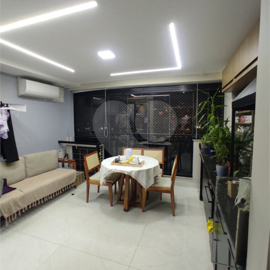 Apartamento à venda com 3 quartos, sendo 2 suítes, em Barra Funda, São Paulo, SP