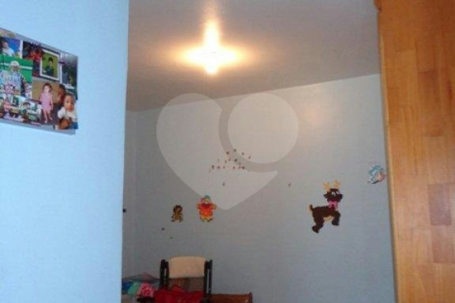 Sobrado à venda com 3 quartos, sendo 1 suíte, em Vila Nova Cachoeirinha, São Paulo, SP