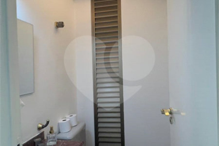 Apartamento à venda com 3 suítes em Cerqueira César, São Paulo, SP