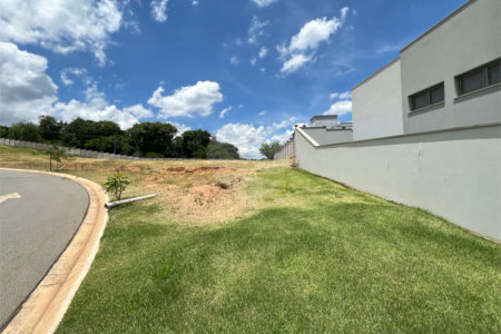 Terreno à venda em Santa Cândida, Vinhedo, SP
