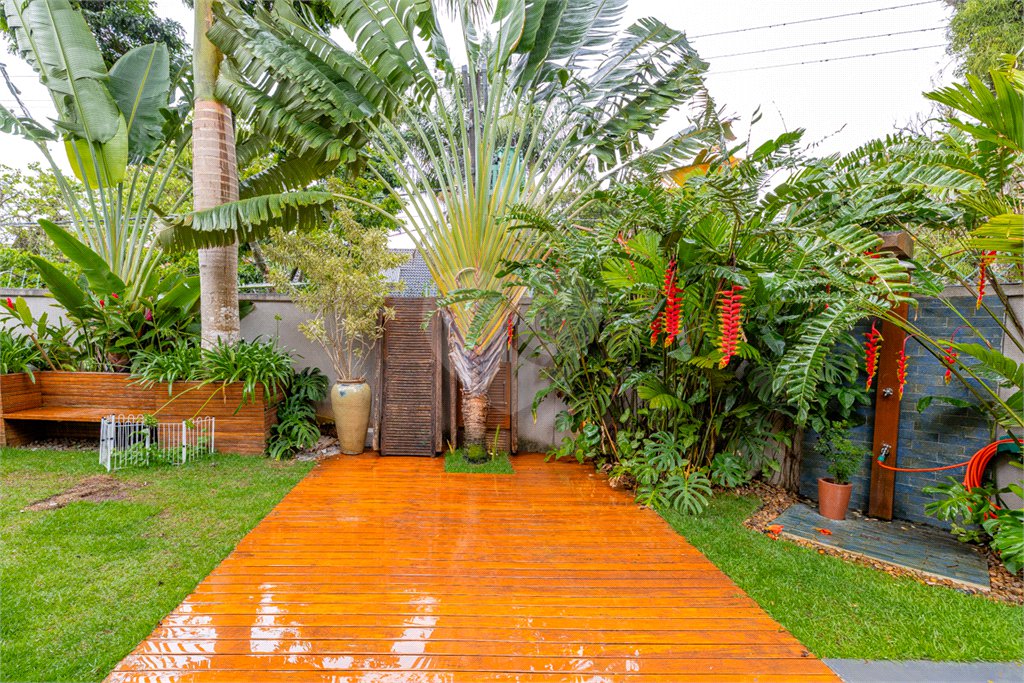 Casa à venda com 4 suítes no condomínio Roma, São Paulo - SP