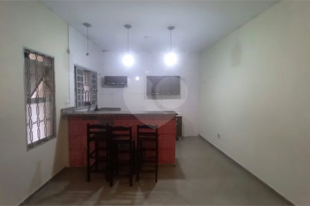 Casa à venda com 2 quartos em Capela, Vinhedo, SP