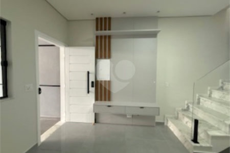 Sobrado à venda com 3 quartos, sendo 1 suíte, em Jardim São Paulo(zona Norte), São Paulo, SP