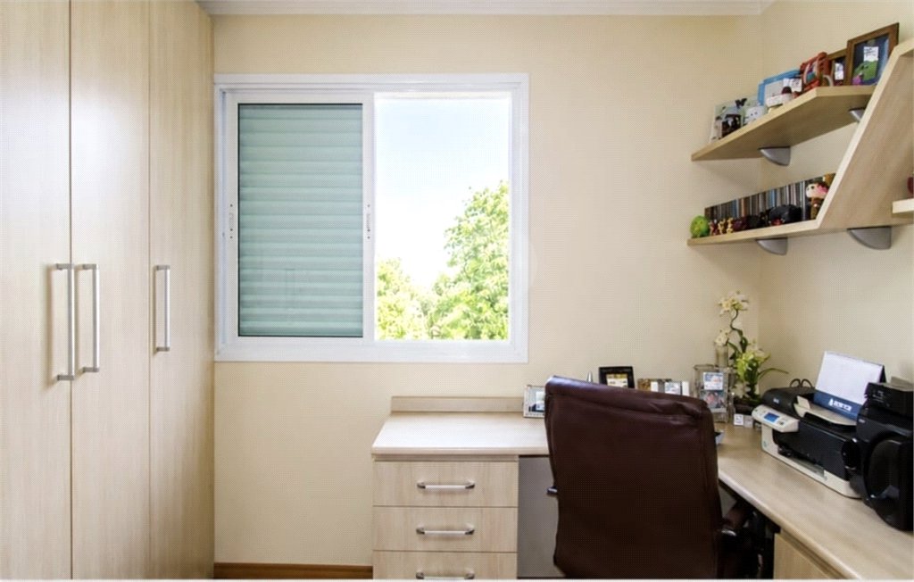 Casa à venda com 3 quartos, sendo 1 suíte, no condomínio Morada do Horto, São Paulo - SP