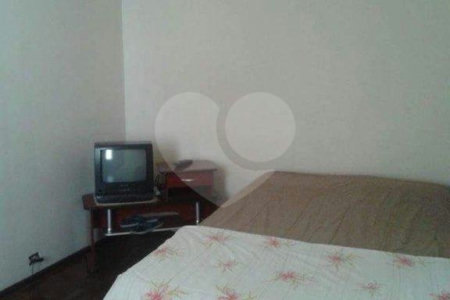 Casa Térrea à venda com 4 quartos em Vila Mazzei, São Paulo, SP