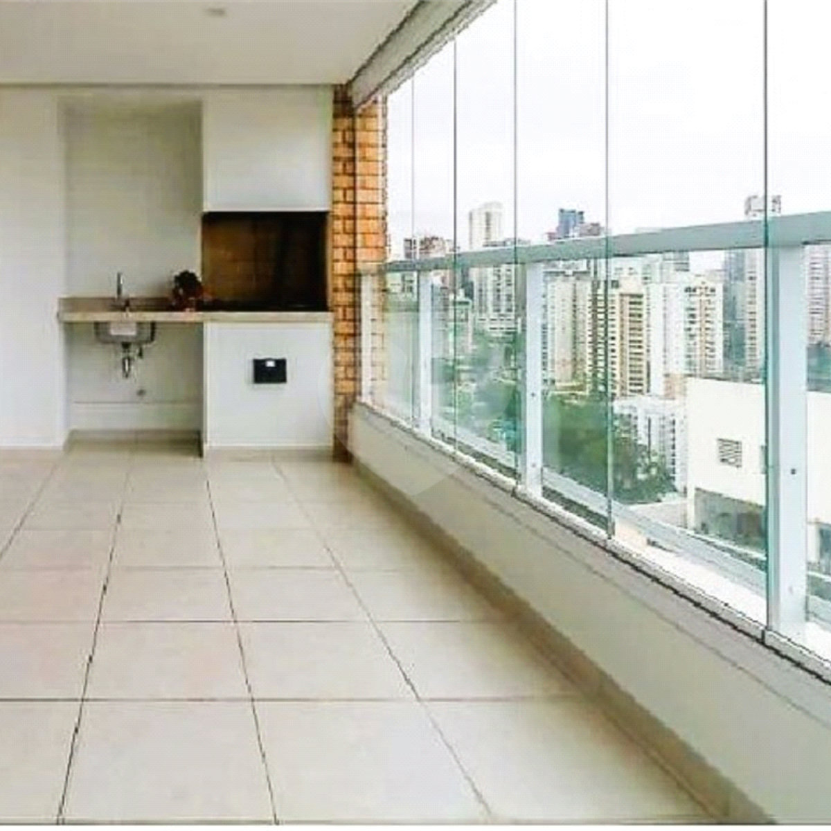 Apartamento à venda com 3 quartos, sendo 1 suíte, em Morumbi, São Paulo, SP