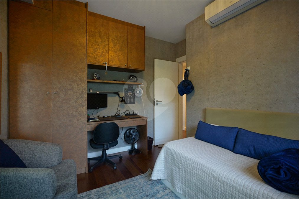 Apartamento à venda com 4 quartos, sendo 2 suítes, em Santo Amaro, São Paulo, SP