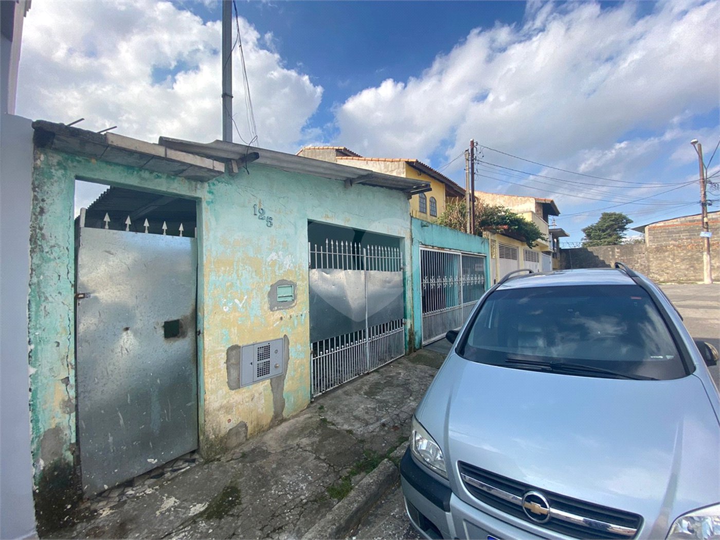 Casa à venda com 2 quartos em Jardim Amélia, Poá, SP