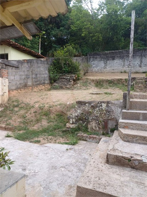 Casa à venda com 4 quartos em Estação, São Roque, SP