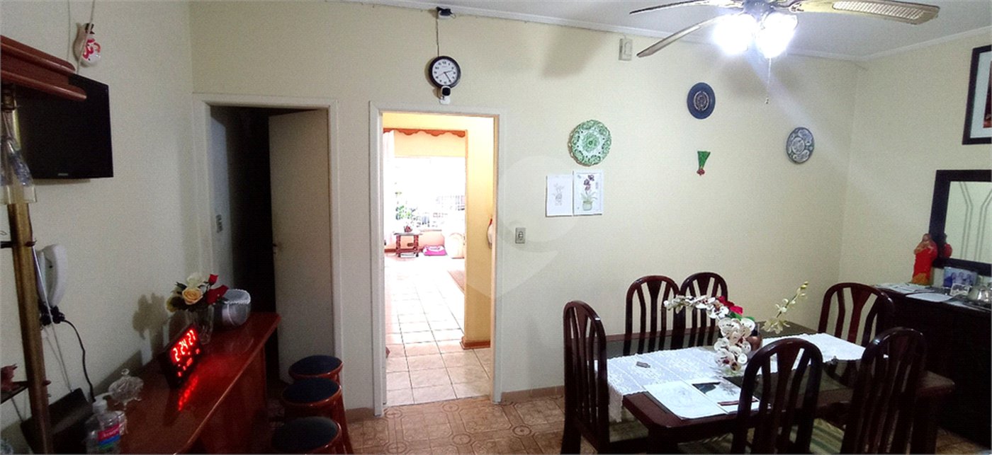 Sobrado à venda ou para alugar com 4 quartos, sendo 1 suíte, em Brooklin Paulista, São Paulo, SP