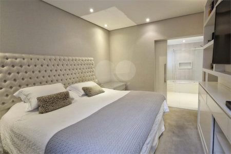 Apartamento à venda com 4 suítes em Moema, São Paulo, SP