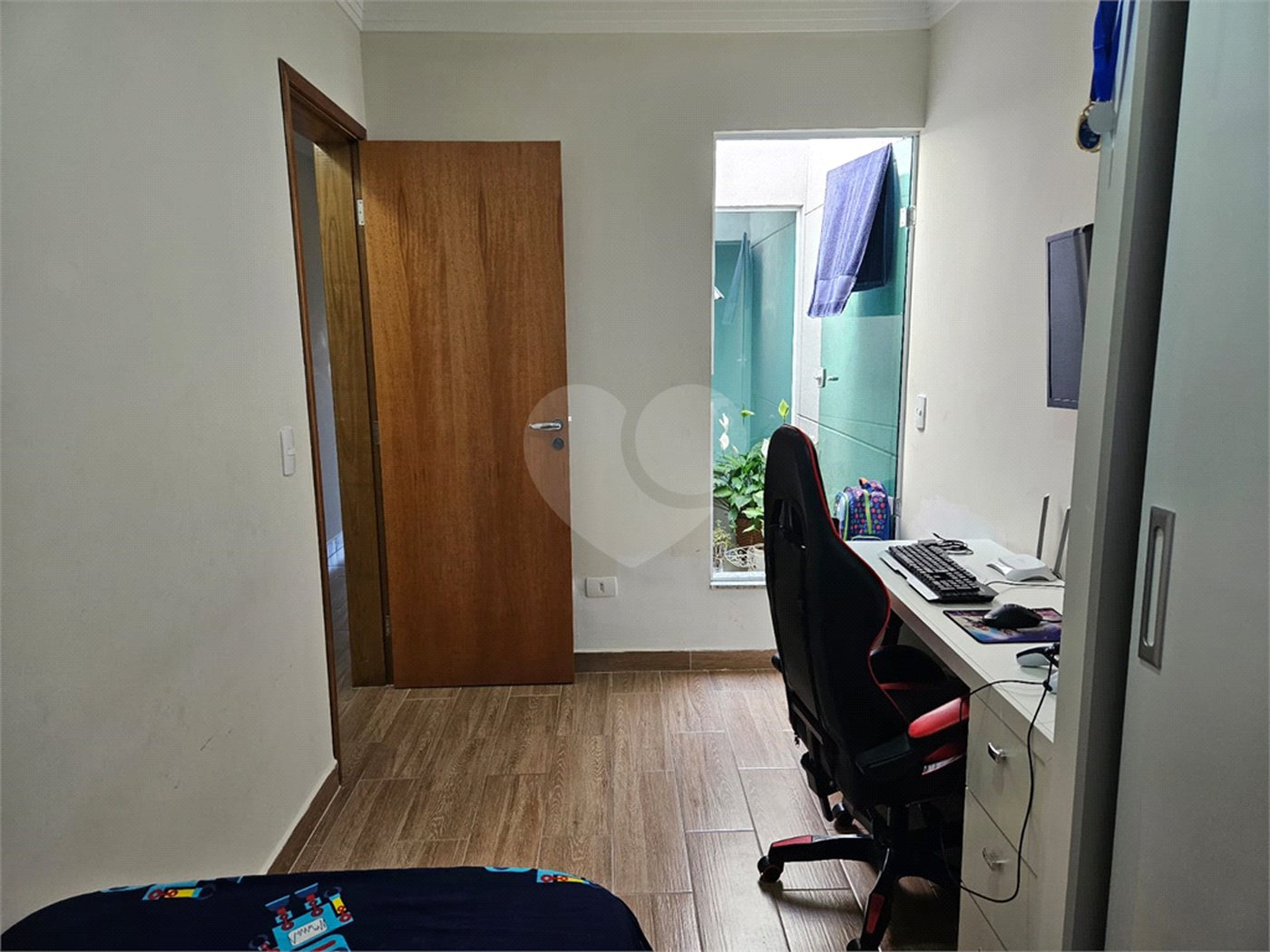Casa à venda com 3 quartos, sendo 1 suíte, no condomínio Professora Romilde Nogueira de Sá, São Paulo - SP