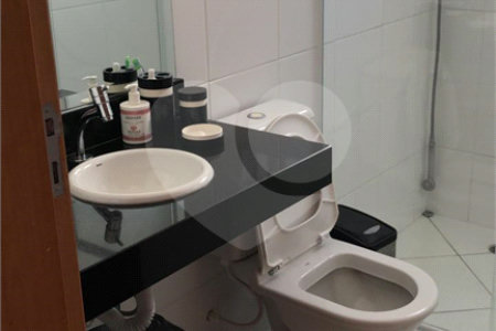 Casa à venda com 4 suítes no condomínio Aruã, Mogi das Cruzes - SP