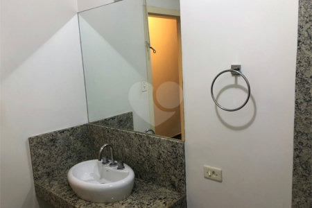 Casa Térrea à venda com 4 quartos, sendo 2 suítes, em Jardim das Bandeiras, São Paulo, SP